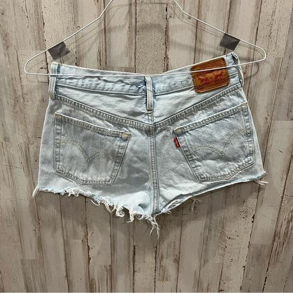 Levi’s 501 Light Wash Cut Off Jean Denim Shorts Button Fly - Picture 3 of 8